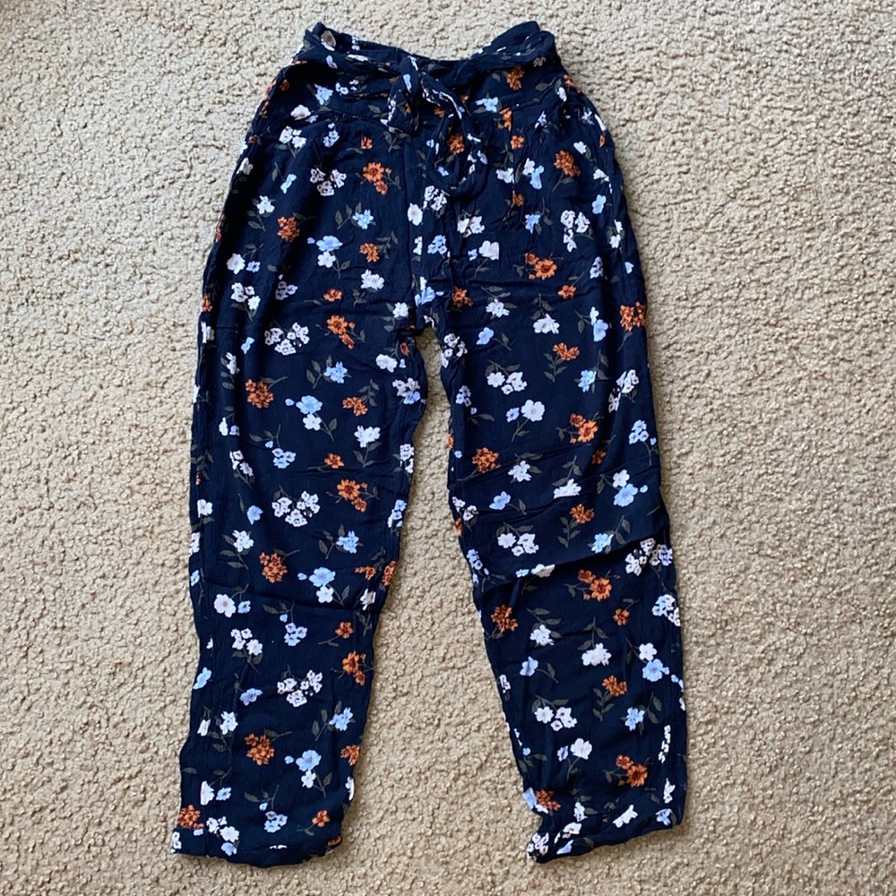 American Eagle floral pants